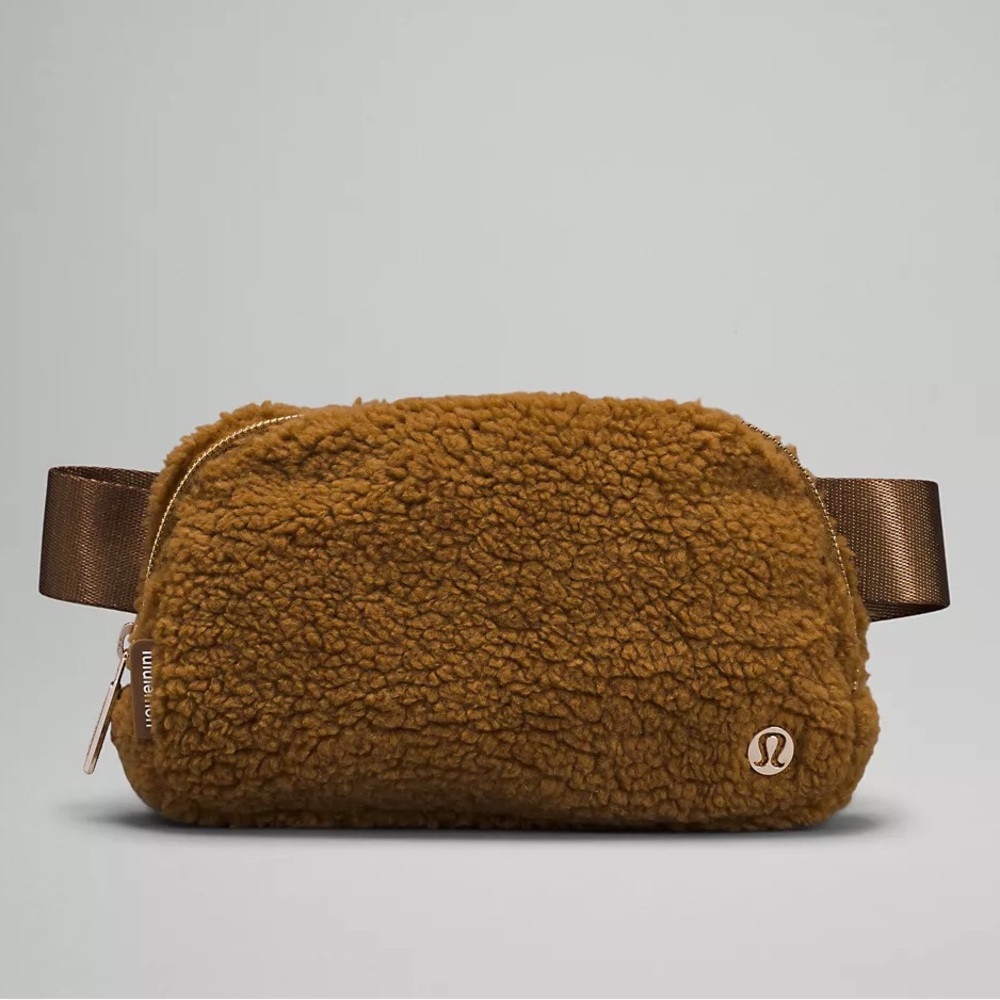 Lululemon Sherpa Fleece Everywhere Belt Bag Burnt Caramel Brown Hip Fanny Pack